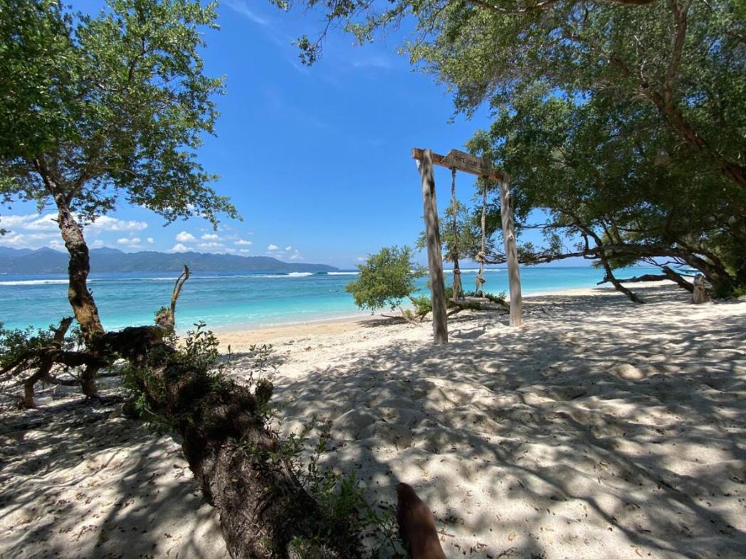Kayu Cottage Gili Trawangan Exterior photo