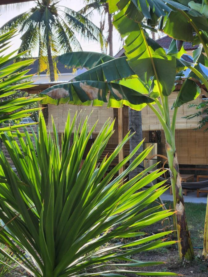 Kayu Cottage Gili Trawangan Exterior photo
