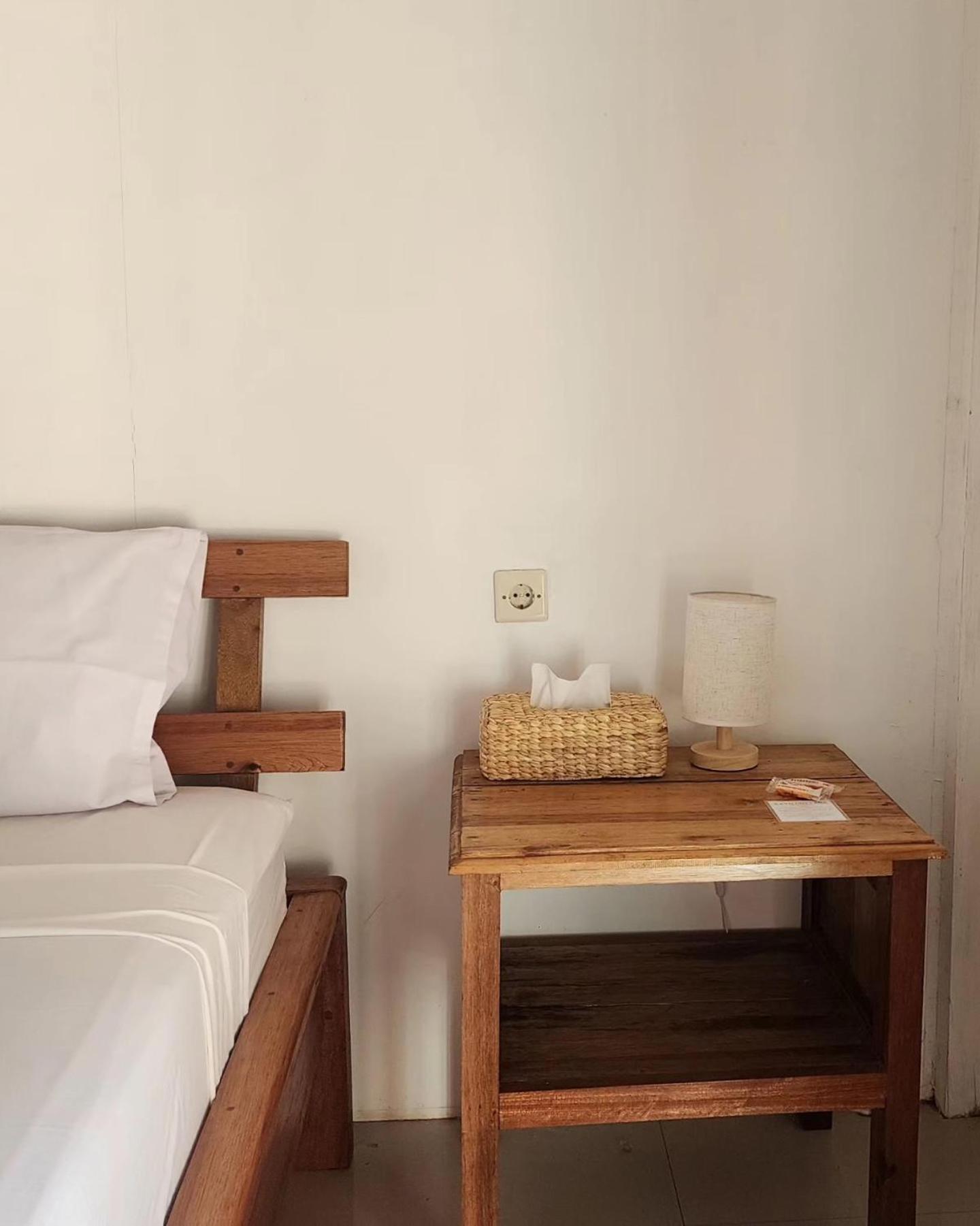 Kayu Cottage Gili Trawangan Exterior photo
