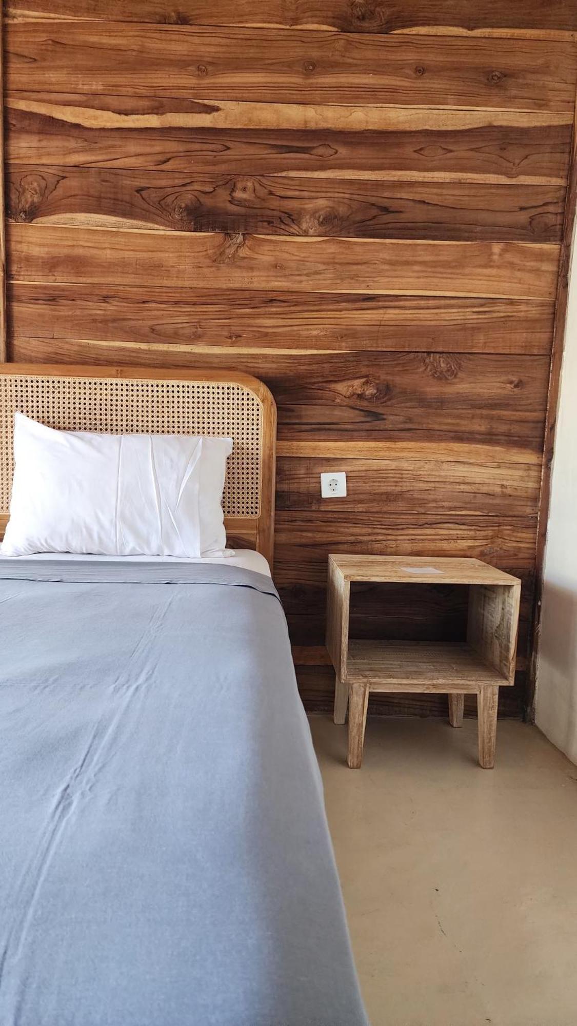 Kayu Cottage Gili Trawangan Exterior photo