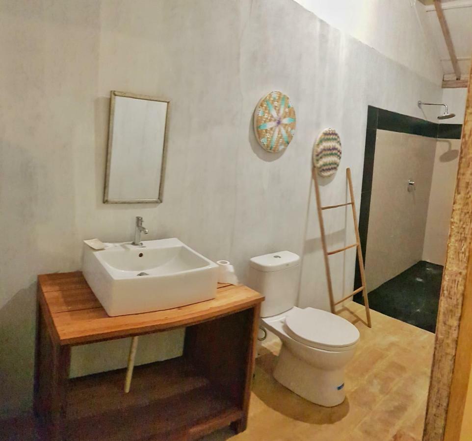 Kayu Cottage Gili Trawangan Exterior photo
