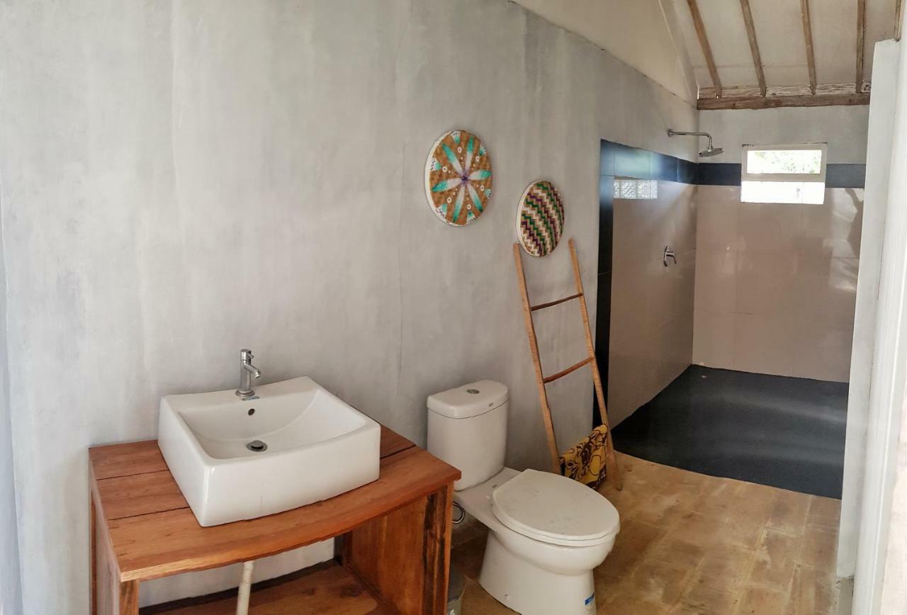 Kayu Cottage Gili Trawangan Exterior photo
